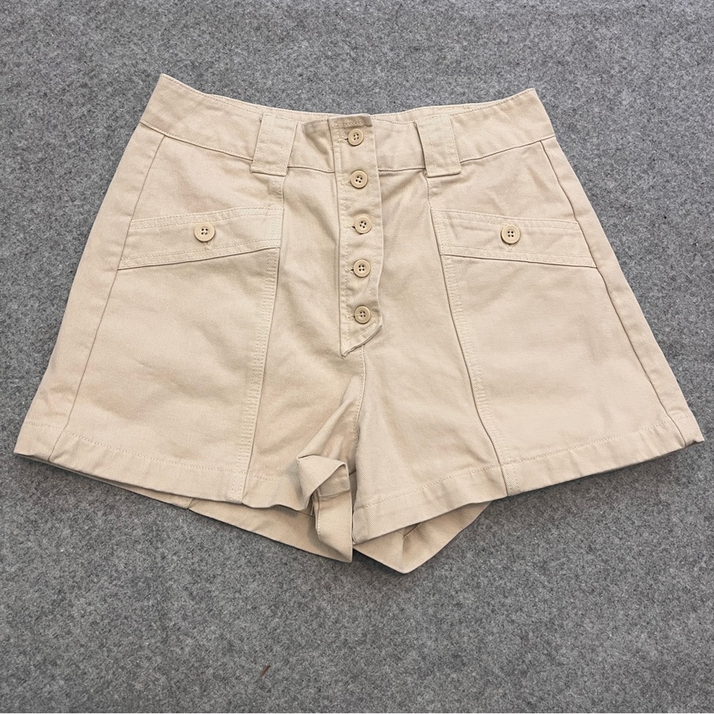 Unpublished‎ High Rise Butter Yellow 5 Button Front Shorts Sz 29